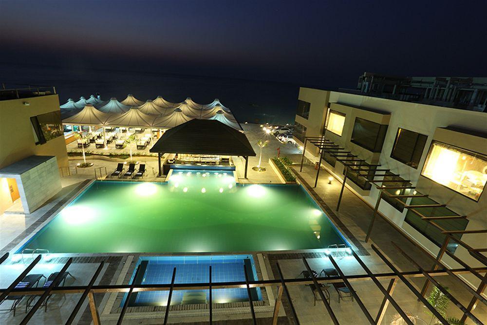 The Gold Beach Resort Daman Eksteriør bilde