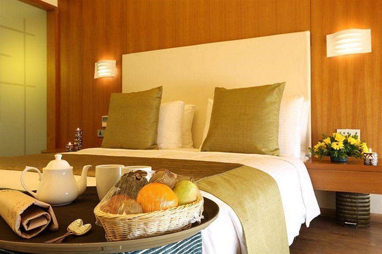 The Gold Beach Resort Daman Eksteriør bilde