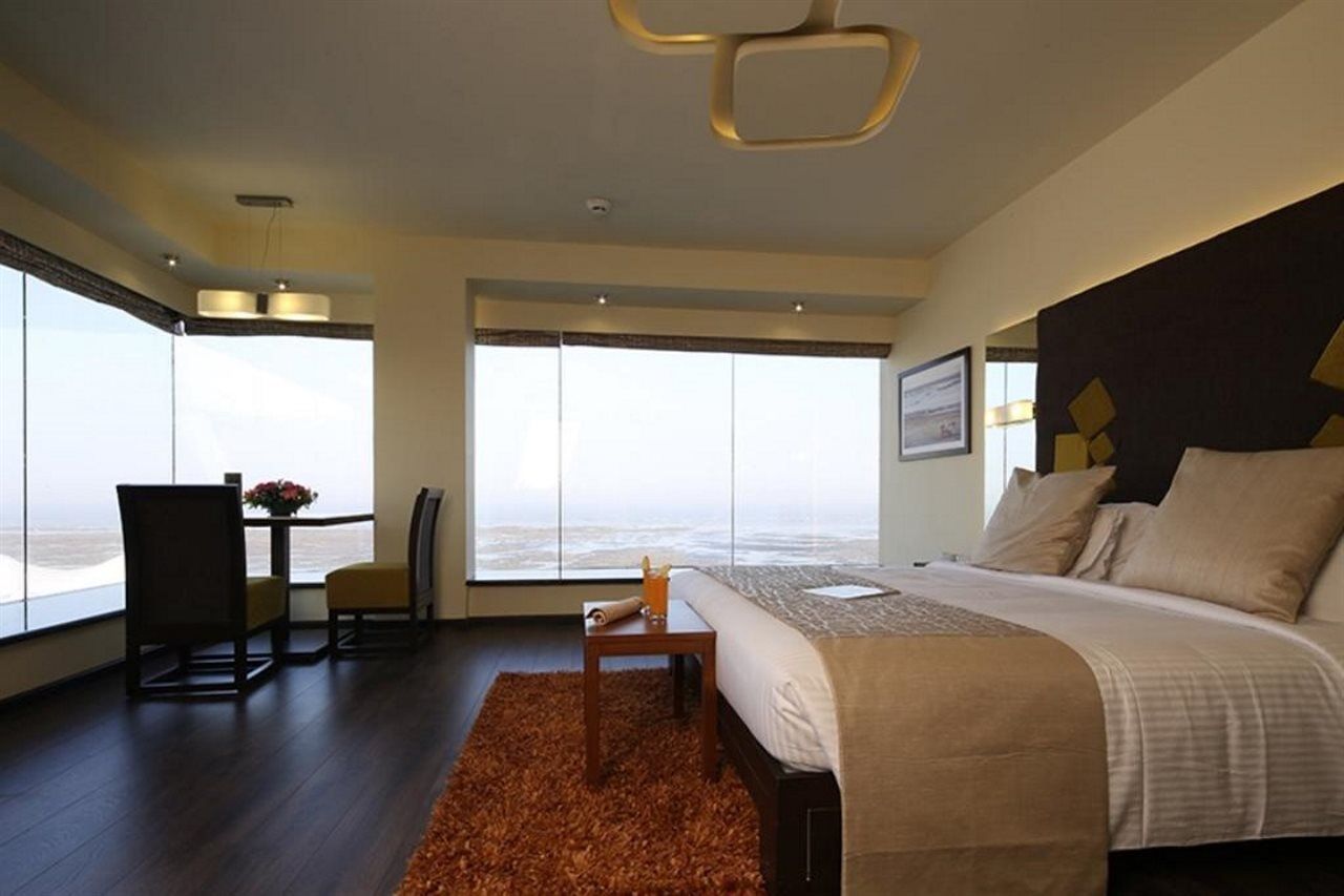 The Gold Beach Resort Daman Eksteriør bilde