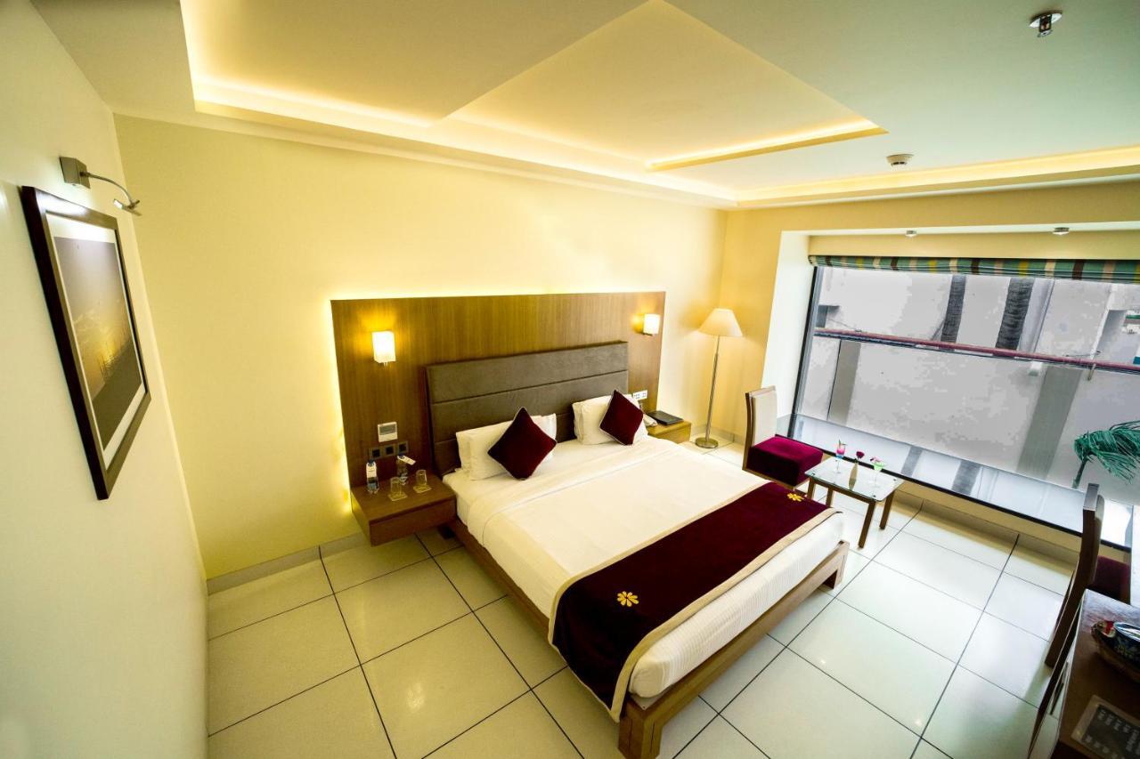 The Gold Beach Resort Daman Eksteriør bilde