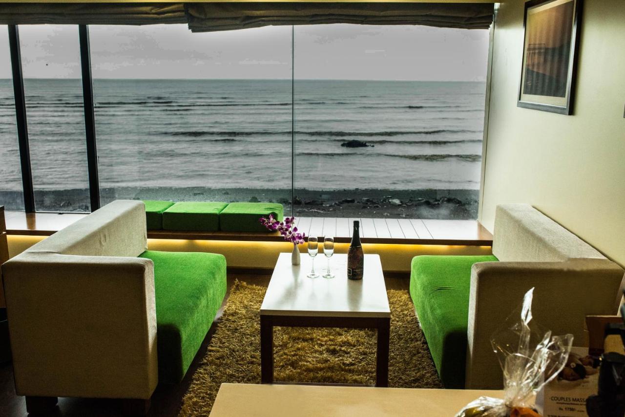 The Gold Beach Resort Daman Eksteriør bilde