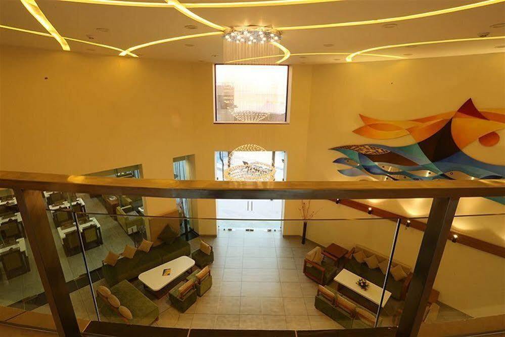 The Gold Beach Resort Daman Eksteriør bilde